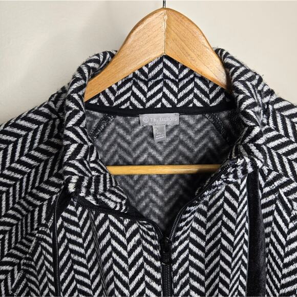 T by TALBOTS Black and White Chevron Knit Jacket with Pockets Size Mp - Picture 3 of 10